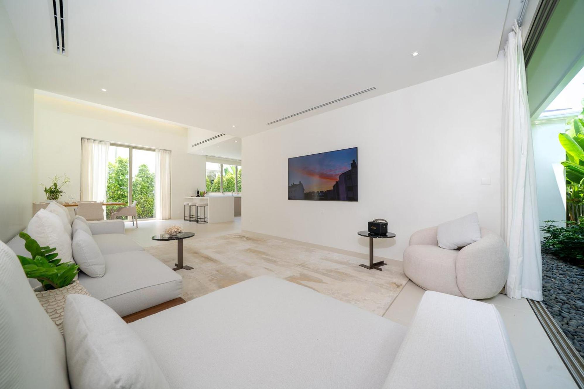Villa Coco Villas - Brand New 3 Bedroom Oasis - Guests Favorite